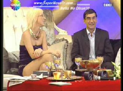 Hande Yener Bacak Show