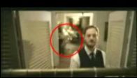 video Kocasını 7 erkekle aldattı
